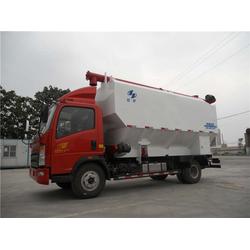 現代化養殖新寵 散裝飼料運輸車全解析